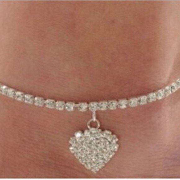 Frederick's of Hollywood Sexy Crystal Heart Anklet - Picture 5 of 7
